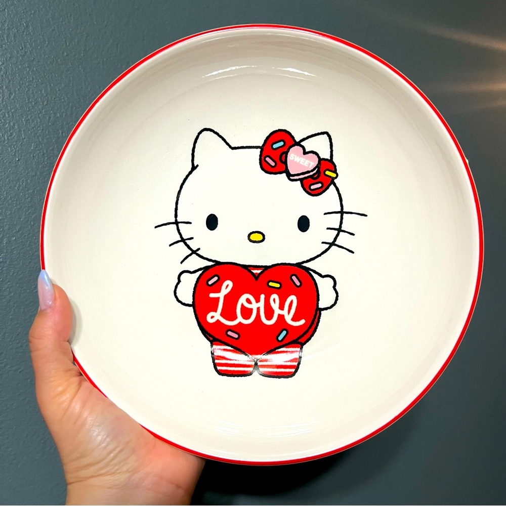 Brand New Hello Kitty Valentine’s Day Pasta Bowl